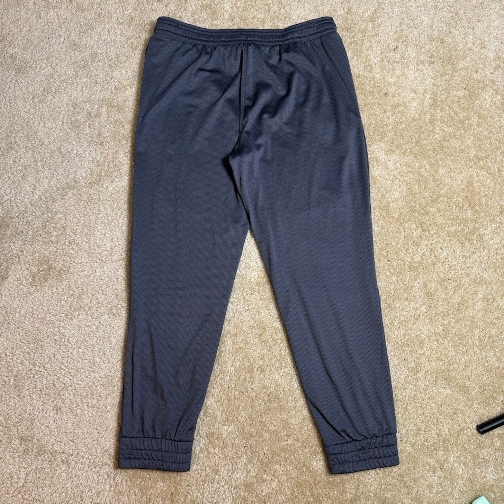 AND1 Jogger Pants Mens XL Gray Mesh Basketball Athletic Sweatpants Activewear‎ - Picture 2 of 9